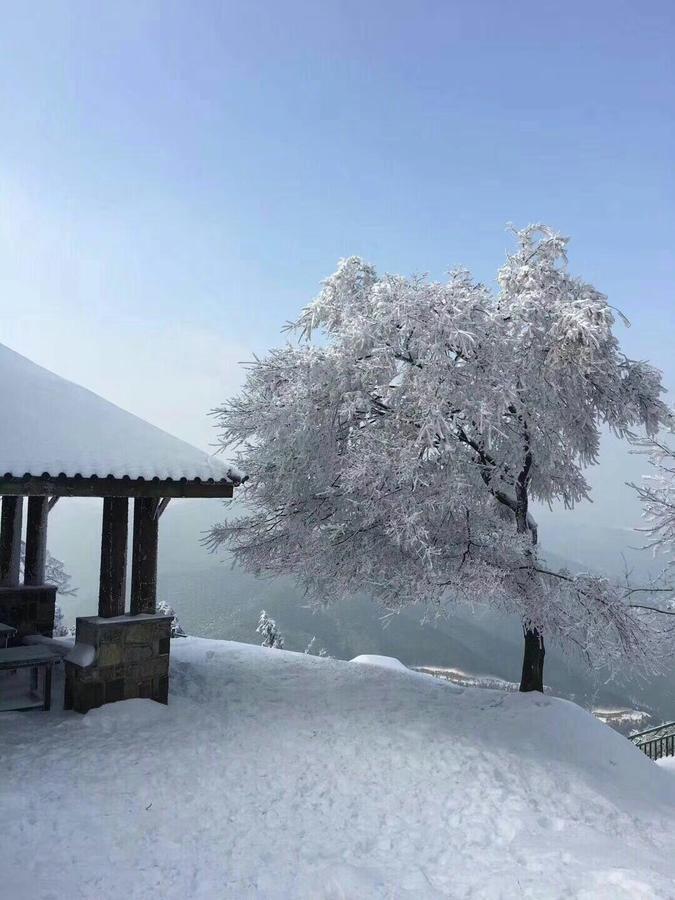 Mogan Mountain Xiaomusensen Villa Deqing Bagian luar foto