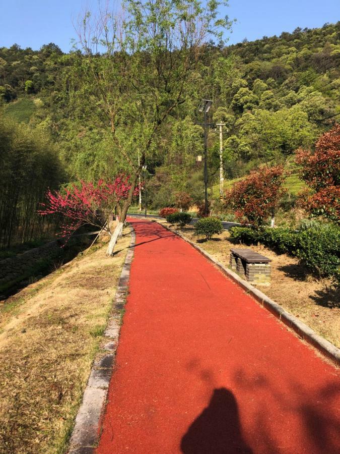Mogan Mountain Xiaomusensen Villa Deqing Bagian luar foto
